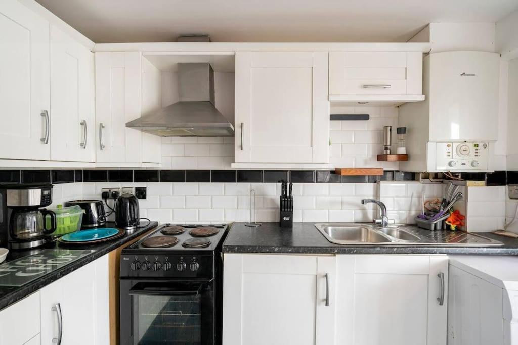 Lovely One Bedroom Flat. Belfast Eksteriør bilde